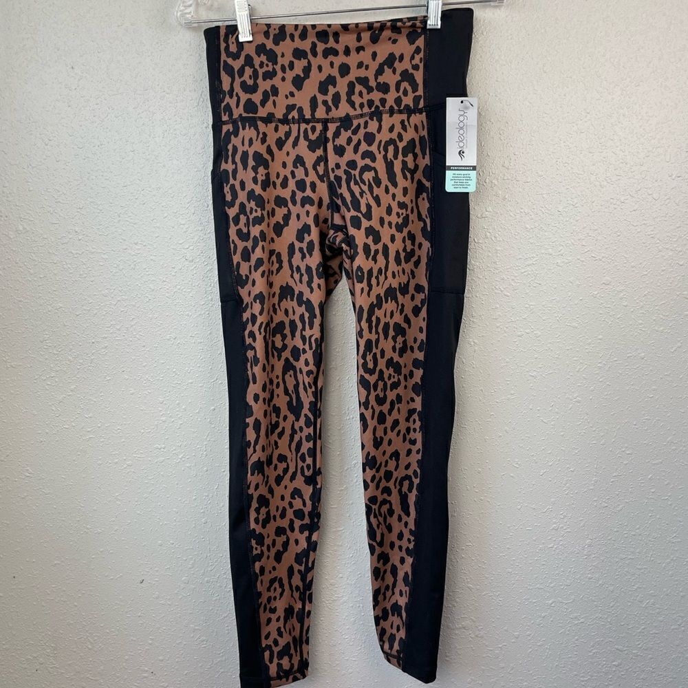 NWT Ideology 7/8 Length High Waist Leggings Size S